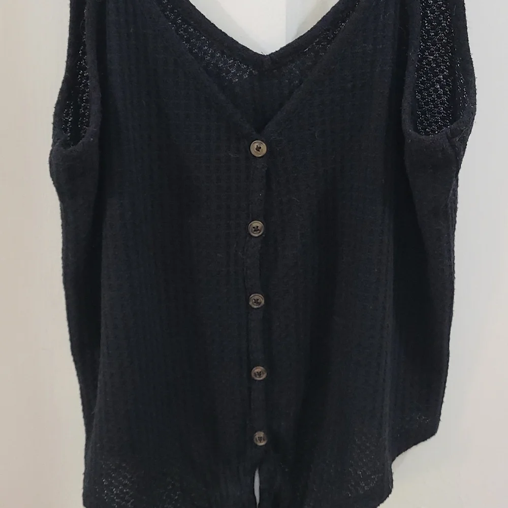 Top - Picture 3 of 3